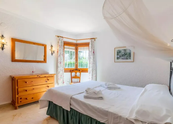 Charming In With Private Pool